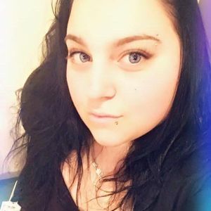 Meet your Posher, Alicia